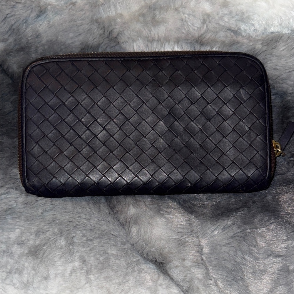 Bottega Veneta Elegant Black Leather Women’s Wallet and BV box